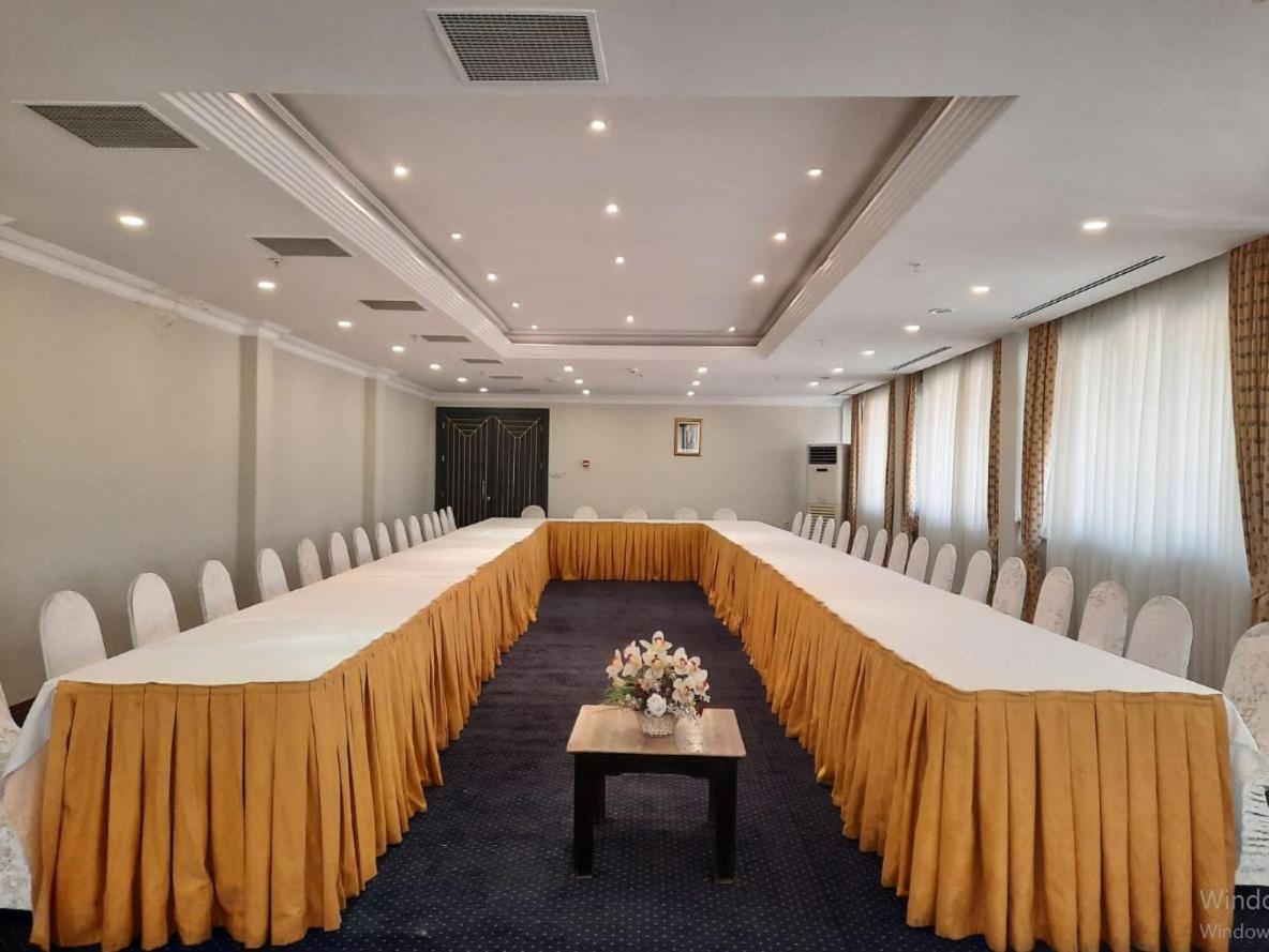 Plaza Hotel Diyarbakir Bagian luar foto